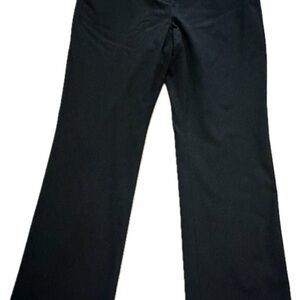 Halogen black dress pants in excellent condition. Size 10P.